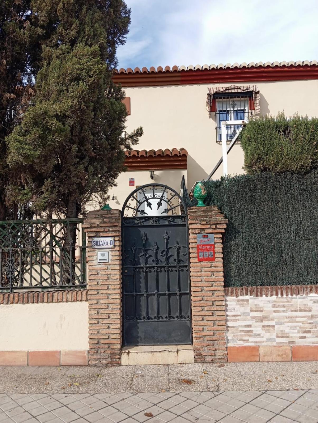El Diez De Sultana — Photos 1
